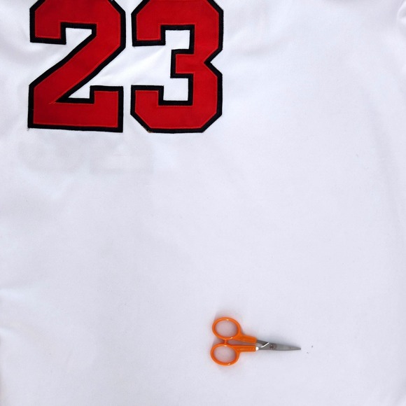 Mitchell & Ness Jordan #23 Bulls 1983-84 Rookie Hardwood Classics Jersey XXL - Picture 8 of 10